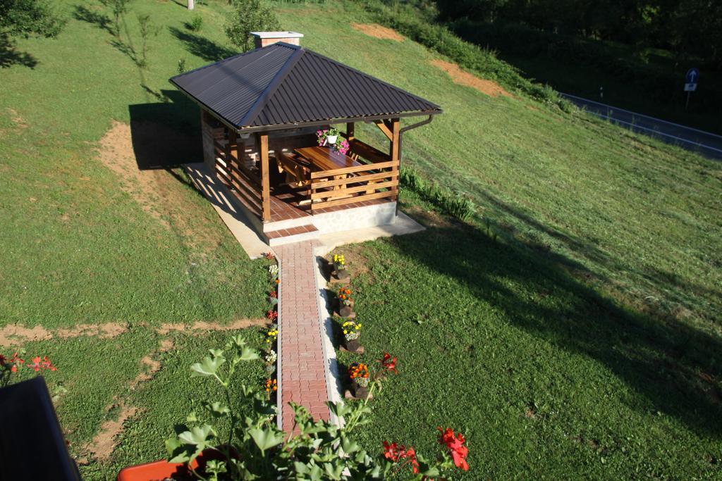 Apartment Ante Слуни Экстерьер фото