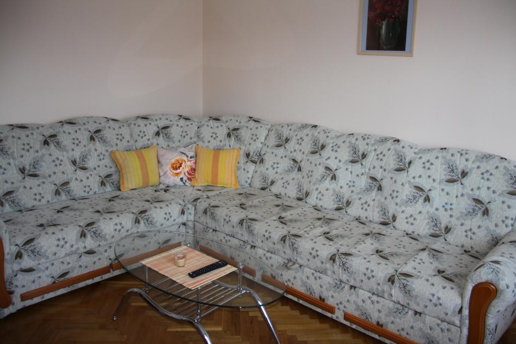 Apartment Ante Слуни Экстерьер фото
