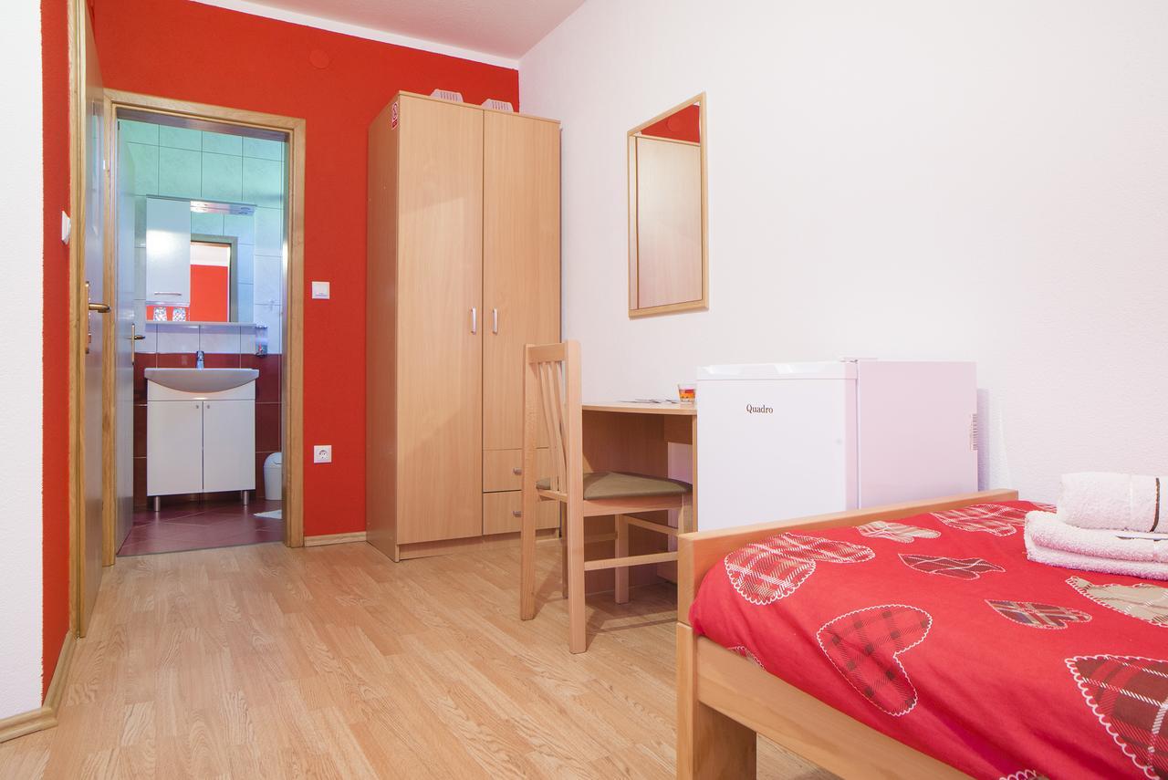 Apartment Ante Слуни Экстерьер фото
