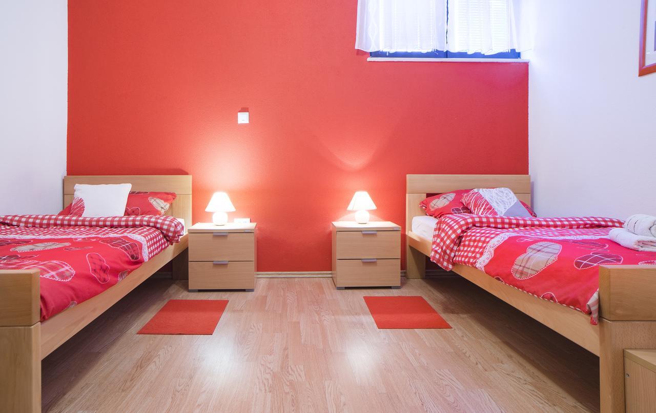 Apartment Ante Слуни Экстерьер фото