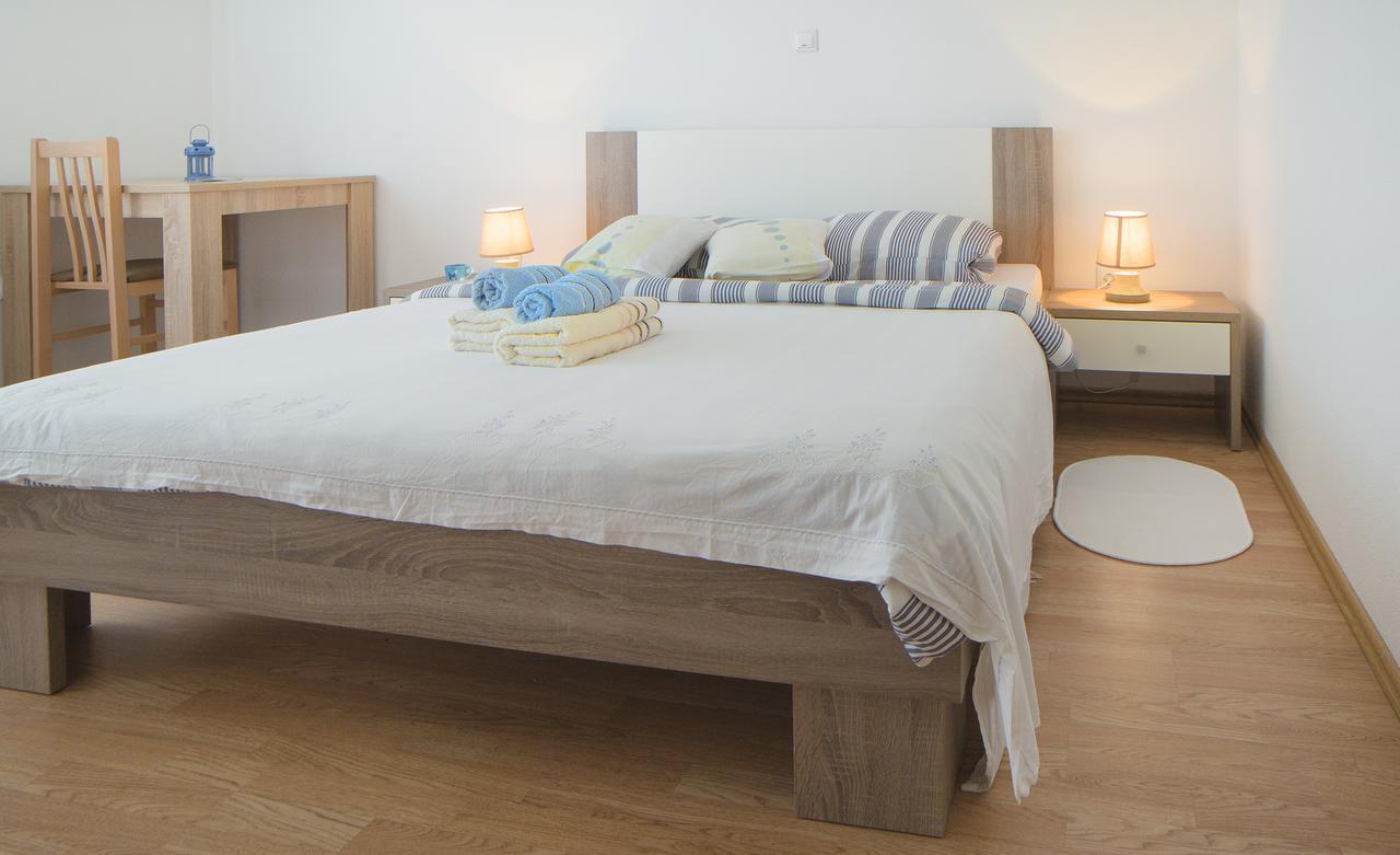 Apartment Ante Слуни Экстерьер фото