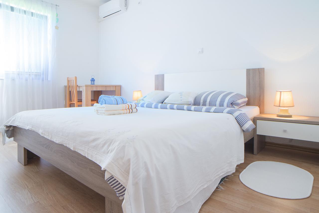 Apartment Ante Слуни Экстерьер фото